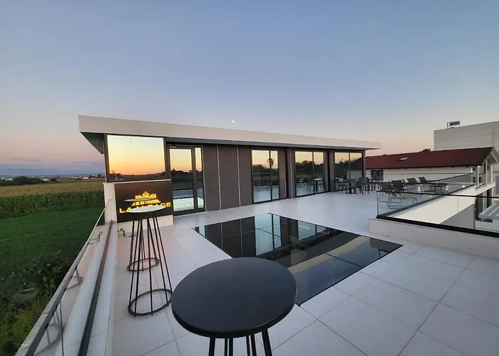 La Mirage Villa