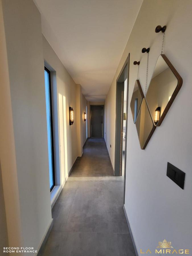 La Mirage Villa *